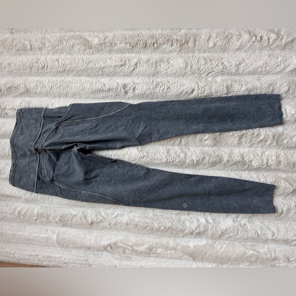 Lululemon running legging with adjustable waist band Gray acid wash size 4